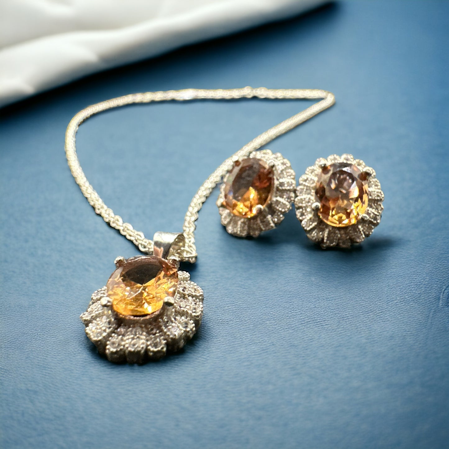 Silver Set with Zirconia and Zultanite