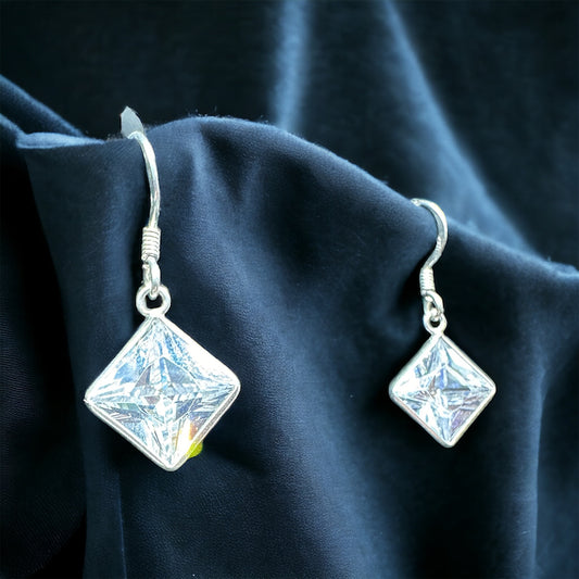 Rhombus Silver Earring with Zirconia