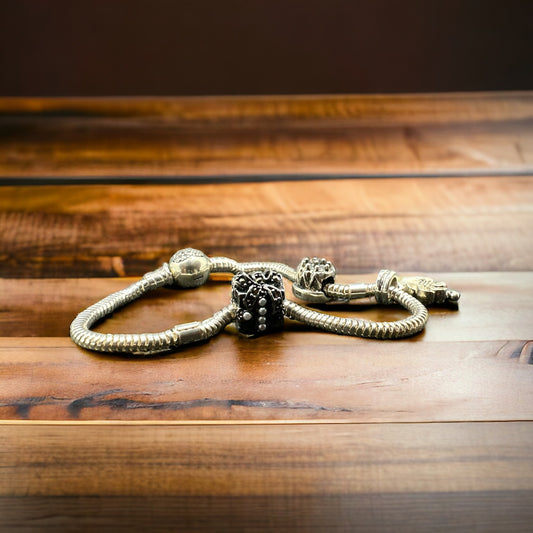 Flower Bracelet of Memories