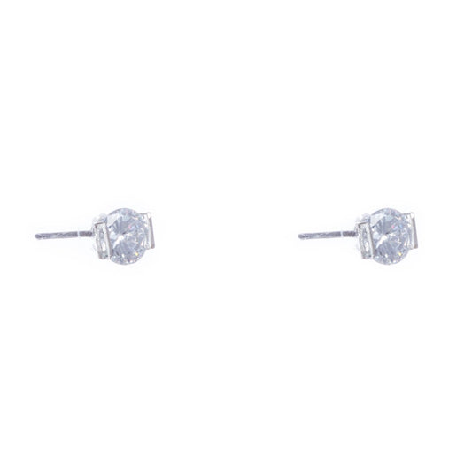 Silver earrings with zircons