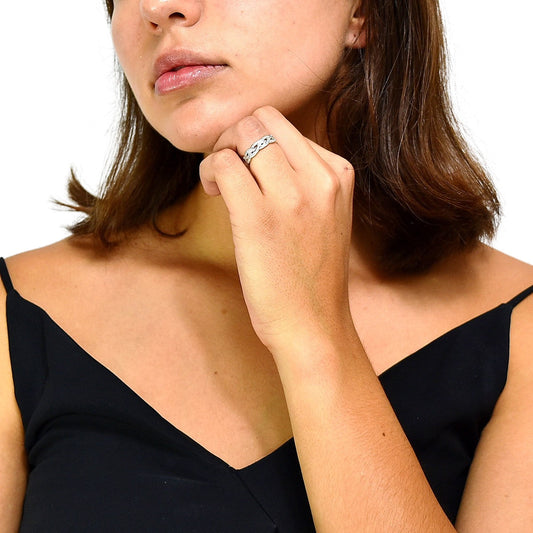 Anillo Churumbela Circonitas Entrelazadas