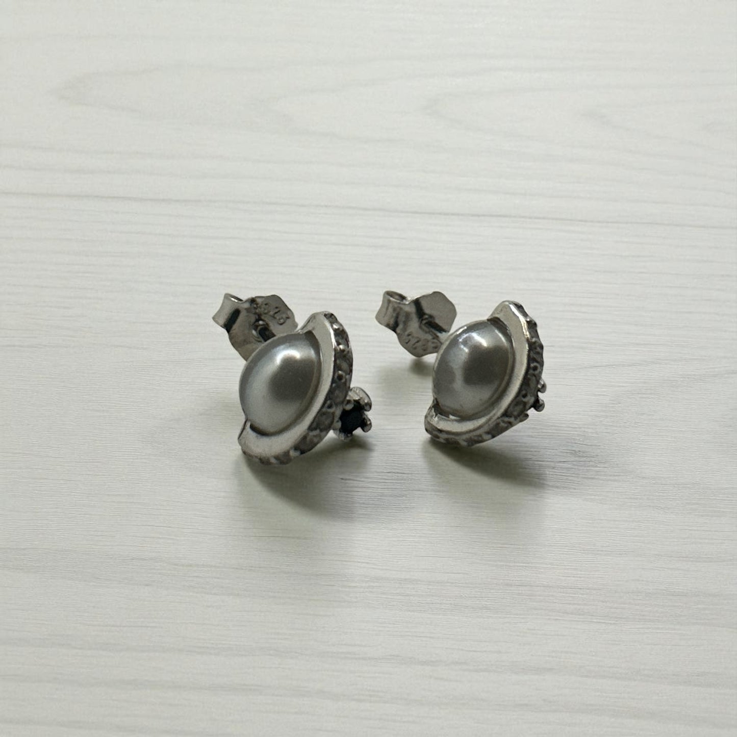 Silver Saturn Pearl Earrings